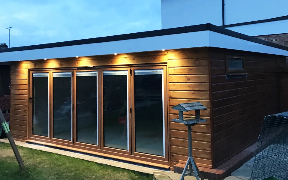 garden-room-dusk-960px